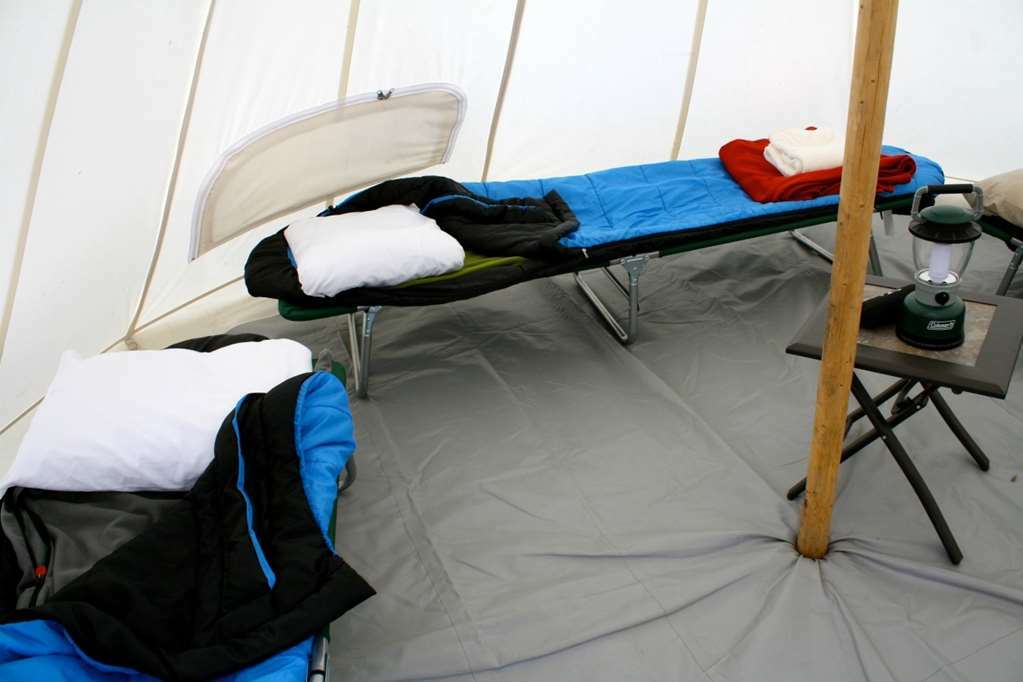 Under Canvas Zion Virgin Phòng bức ảnh
