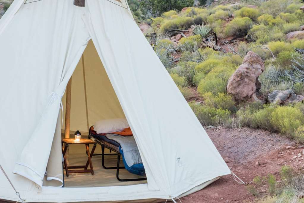 Under Canvas Zion Virgin Phòng bức ảnh